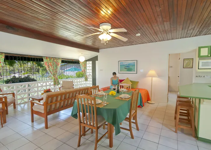 Lance Aux Epines Cottages